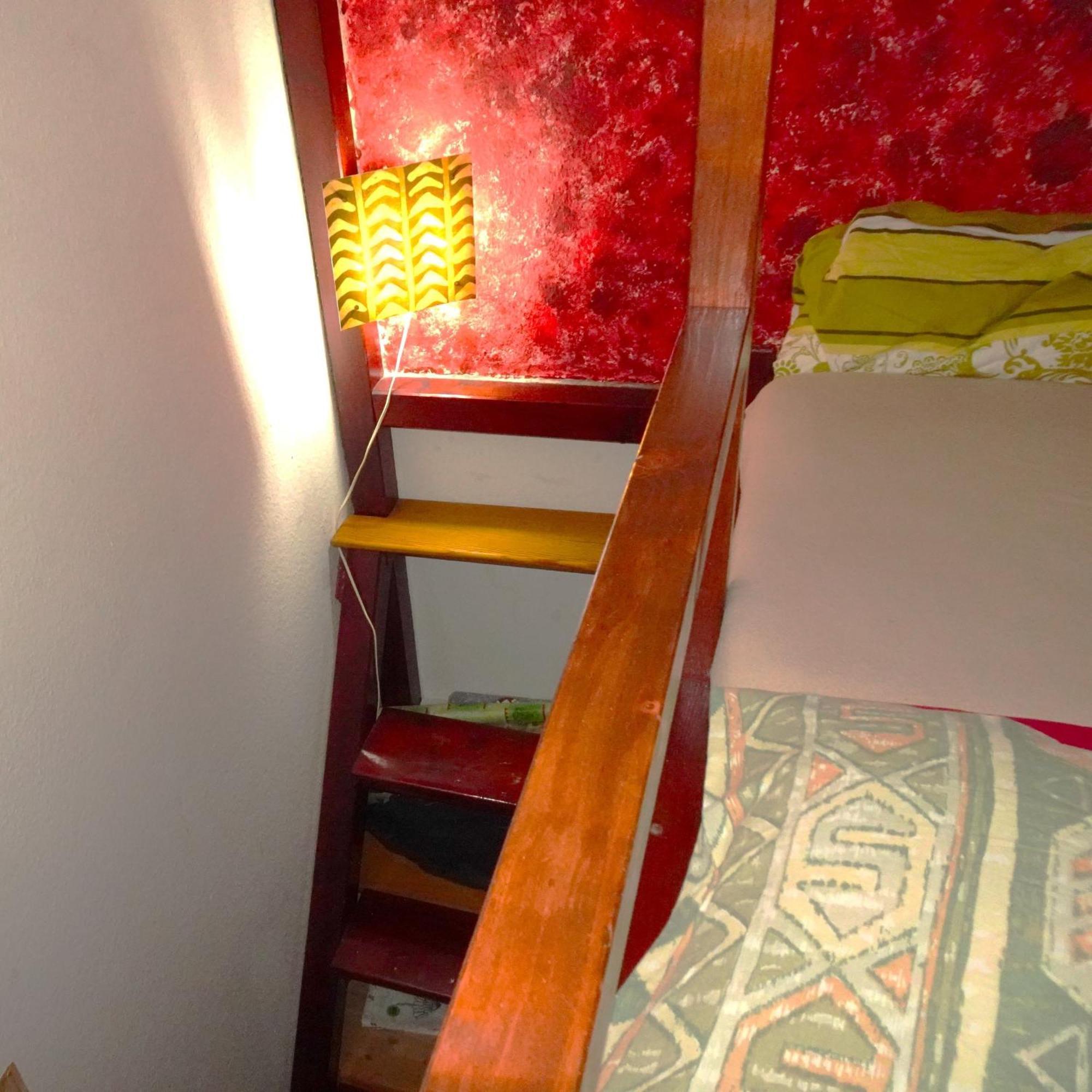 Citycentre Room For 1 Female Persons - Alternative Plus 1 Child Frankfurt am Main Room photo