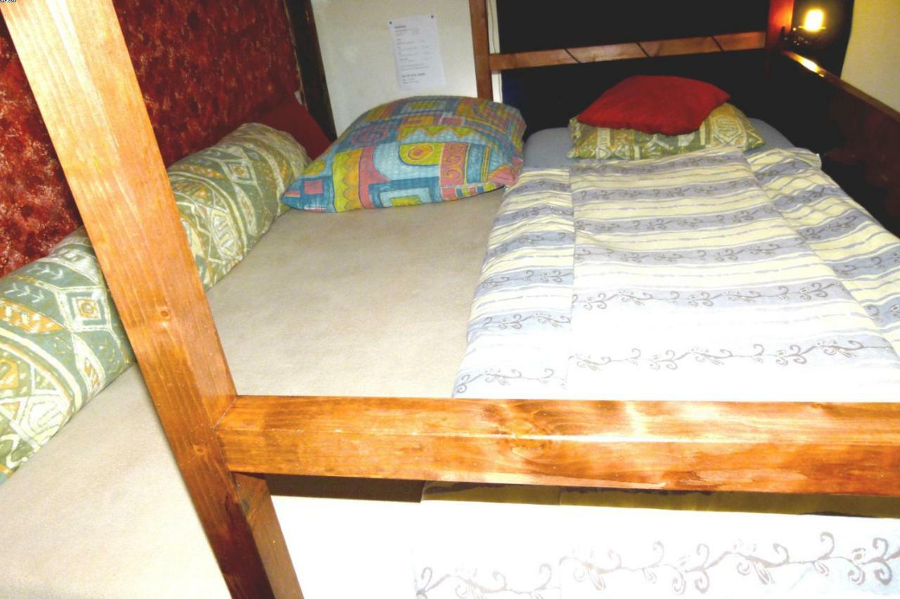 Citycentre Room For 1 Female Persons - Alternative Plus 1 Child Frankfurt am Main Exterior photo